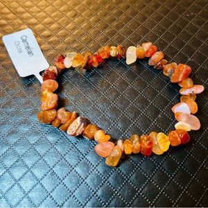 Red Carnelian Agate Stone of Vitality Gemstone Chip Stretch Bracelet